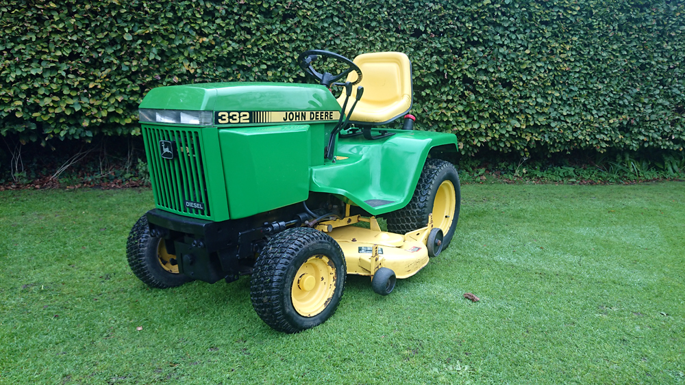 John Deere 332 >> John Deere 332 Lawn Tractor Powercut John Deere 332 >> John Deere 332 Lawn Tractor Powercut